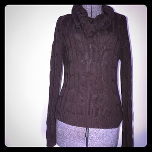 🌻Daisy Fuentes cowl neck sweater🌻